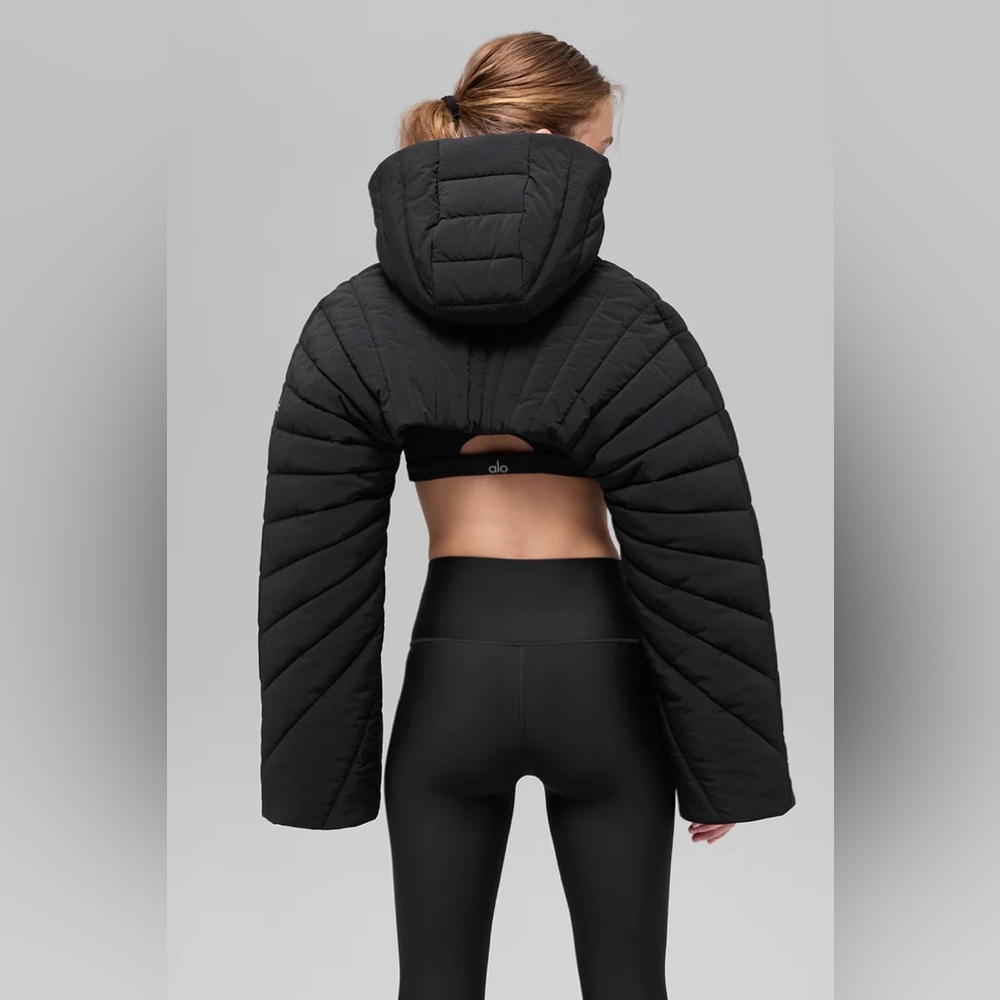ALO YOGA | ✨NEW✨ Quilted Starlight Puffer Shrug in Black - Picture 3 of 5